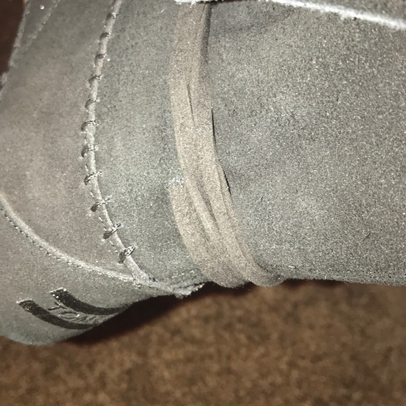 Toms - Picture 8 of 8